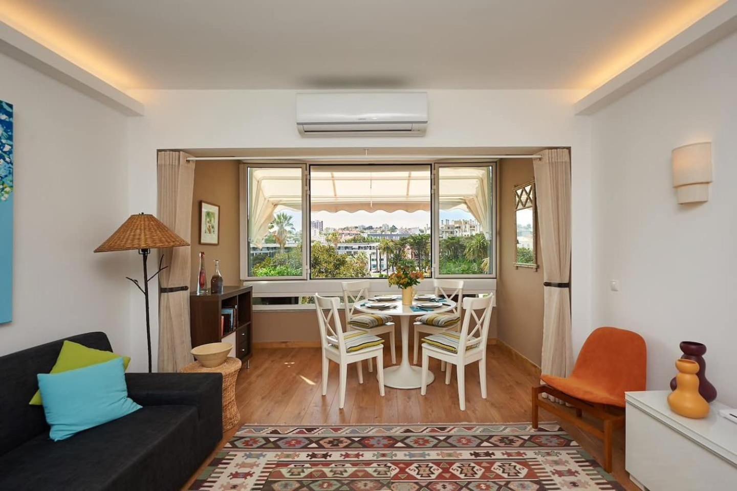 Sea View 2 Mins Walk To Beach And Estoril Casino Exterior foto